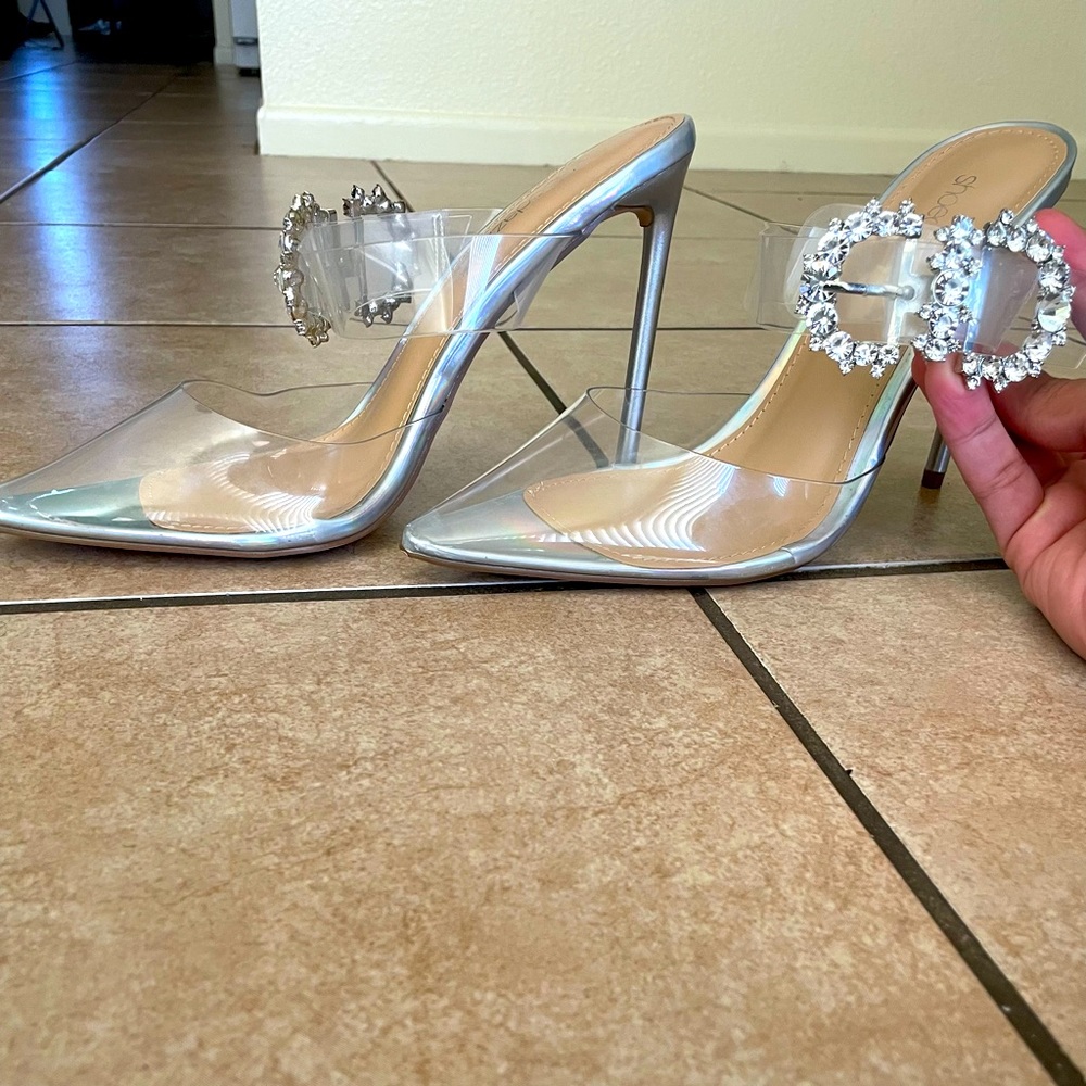 Diamond Iridescent Pumps (Heels)